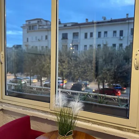 Elia 3 Boulevard Apartment Tirana