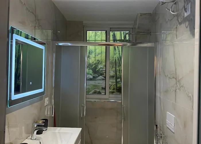 Elia 3 Boulevard Tirana