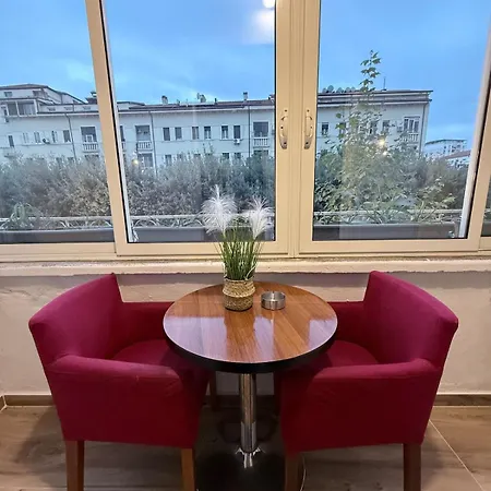 Elia 3 Boulevard * Τίρανα