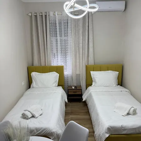 Elia 3 Boulevard Apartment